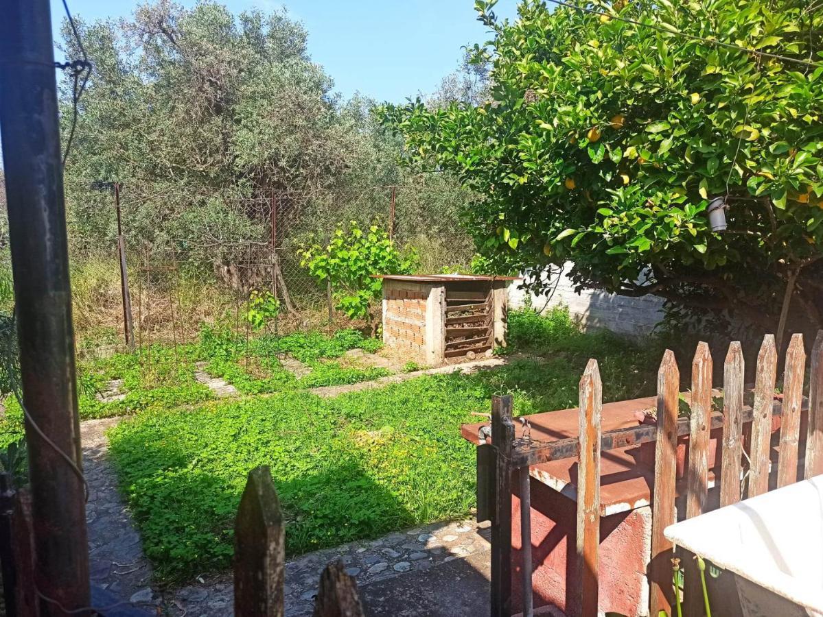 Zephyr Guest House Lefokastro Exterior foto